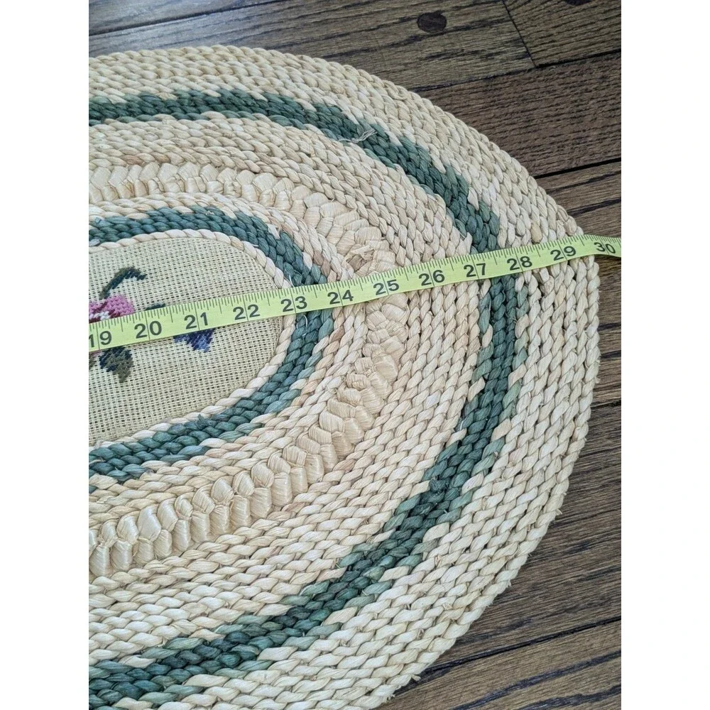 Vtg 1970's Woven Raffia Straw Floral Needlepoint Table Centerpiece Mat 29